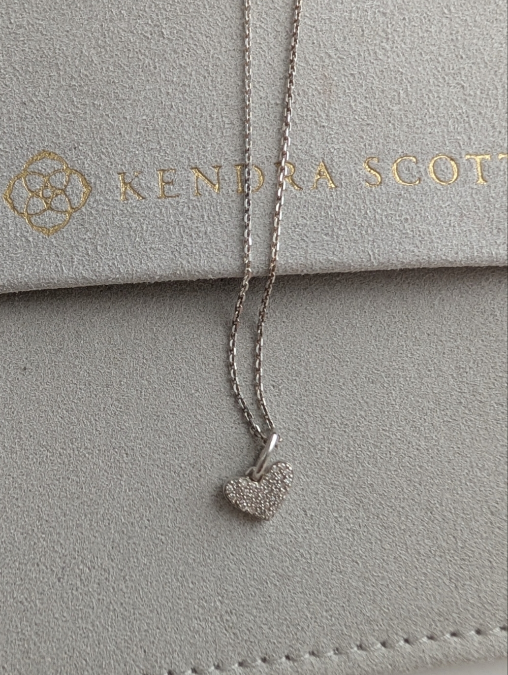 Kendra Scott Sterling Silver & Diamond Ari Heart Pendant Necklace NWOT - Picture 3 of 6